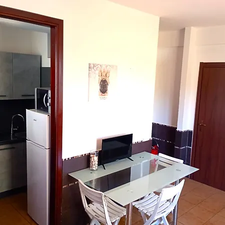 Апартаменты Sea View Garden Чефалу